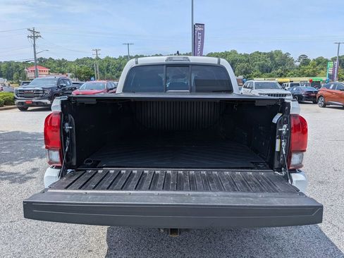 Used 2023 Toyota Tacoma SR AWD/4WD image 29