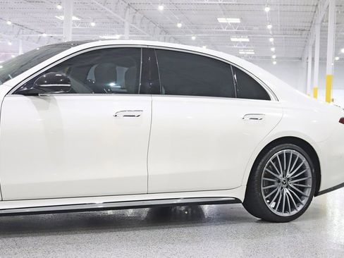 Used 2022 Mercedes-Benz S 580 4MATIC Sedan image 3