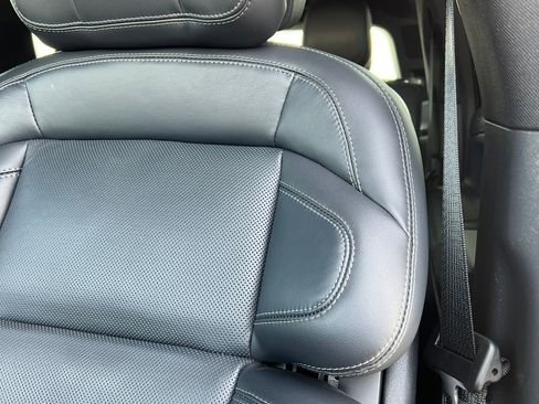 Used 2025 Lincoln Navigator Reserve w/ Jet Appearance Package image 15