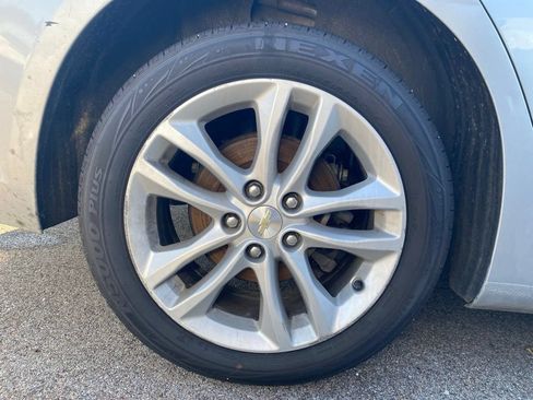 Used 2018 Chevrolet Malibu LT FWD image 8