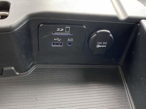 Used 2016 RAM 3500 Laramie image 31