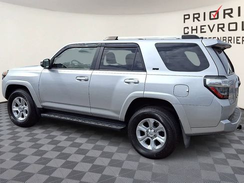 Used 2020 Toyota 4Runner SR5 Premium w/ Moonroof Package image 6