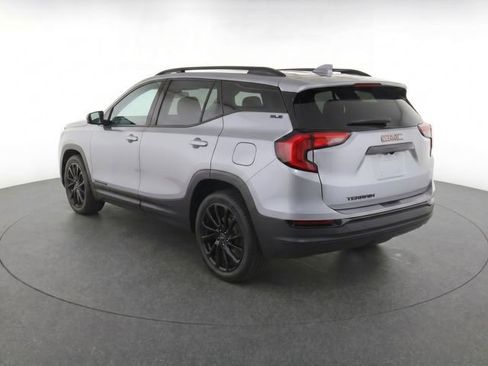 Used 2023 GMC Terrain SLE w/ Driver Convenience Package FWD image 7