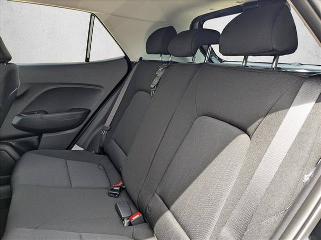 Used 2026 Hyundai Venue SE FWD image 18