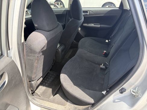 Used 2011 Subaru Impreza 2.5i AWD/4WD image 13