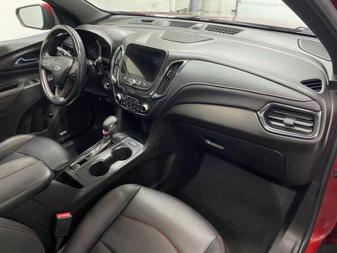 Used 2022 Chevrolet Equinox RS w/ RS Leather Package image 18