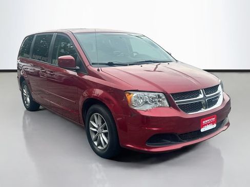 Used 2015 Dodge Grand Caravan SE FWD image 3