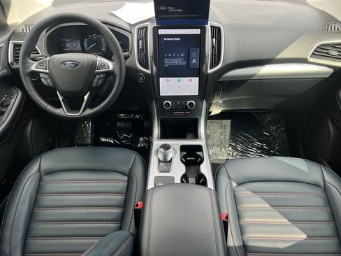 Certified 2022 Ford Edge SEL w/ Sport Appearance Package image 5