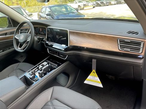 New 2026 Volkswagen Atlas SE AWD/4WD image 10