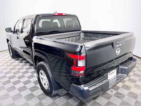 Certified 2024 Nissan Frontier S image 6
