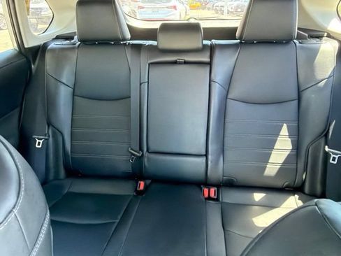 Used 2022 Toyota RAV4 XLE Premium AWD/4WD image 30