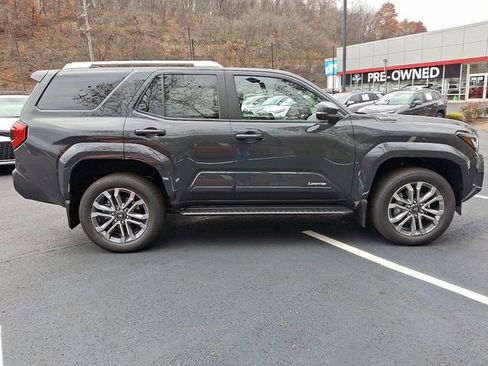 New 2025 Toyota 4Runner Limited image 9