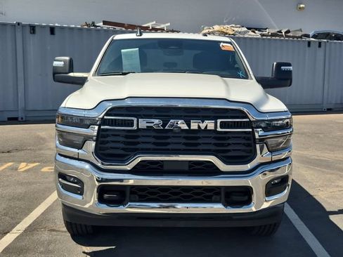 Certified 2025 RAM 2500 Big Horn AWD/4WD image 2