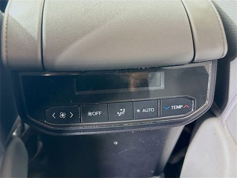 Certified 2023 Toyota Highlander LE image 23