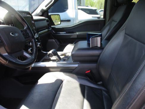 Used 2022 Ford F150 XLT w/ Equipment Group 302A High AWD/4WD image 15