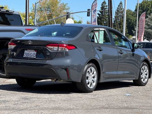 Used 2025 Toyota Corolla LE FWD image 3