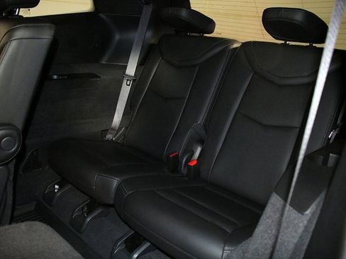 Used 2024 Cadillac XT6 Premium Luxury image 14