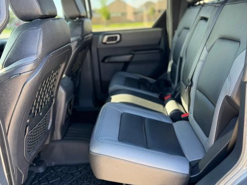 Used 2024 Ford Bronco Black Diamond AWD/4WD image 26