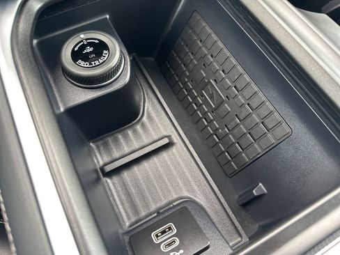 Used 2025 Ford Expedition Max Platinum AWD/4WD image 72