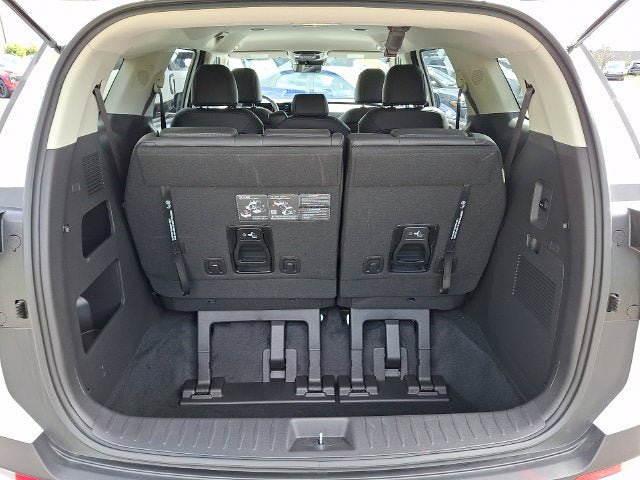 Used 2026 Kia Carnival FWD image 30