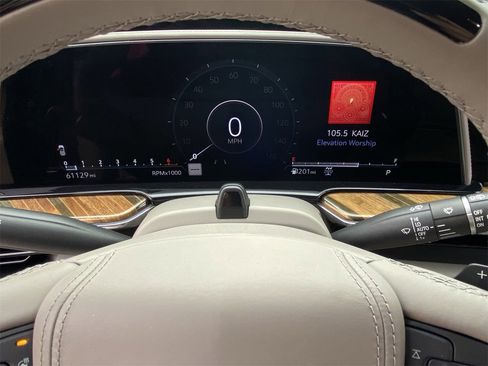 Used 2021 Cadillac Escalade Sport Platinum image 25