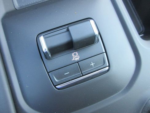 New 2026 GMC Sierra 2500 AT4X image 21