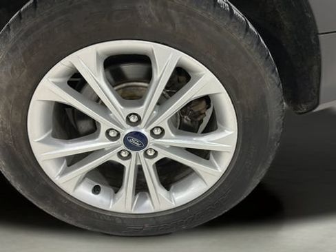 Used 2018 Ford Escape SE AWD/4WD image 32