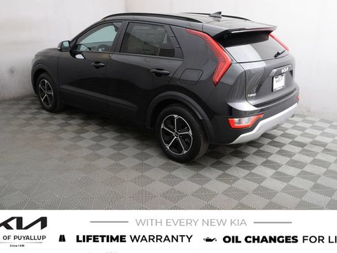 New 2026 Kia Niro EX FWD image 7