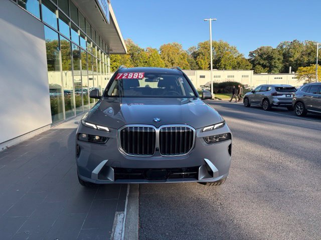 Certified 2025 BMW X7 xDrive40i w/ Climate Comfort Package AWD/4WD image 4