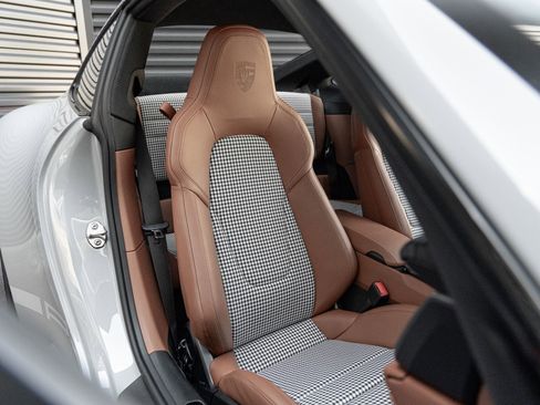 Certified 2023 Porsche 911 Sport Classic RWD image 41