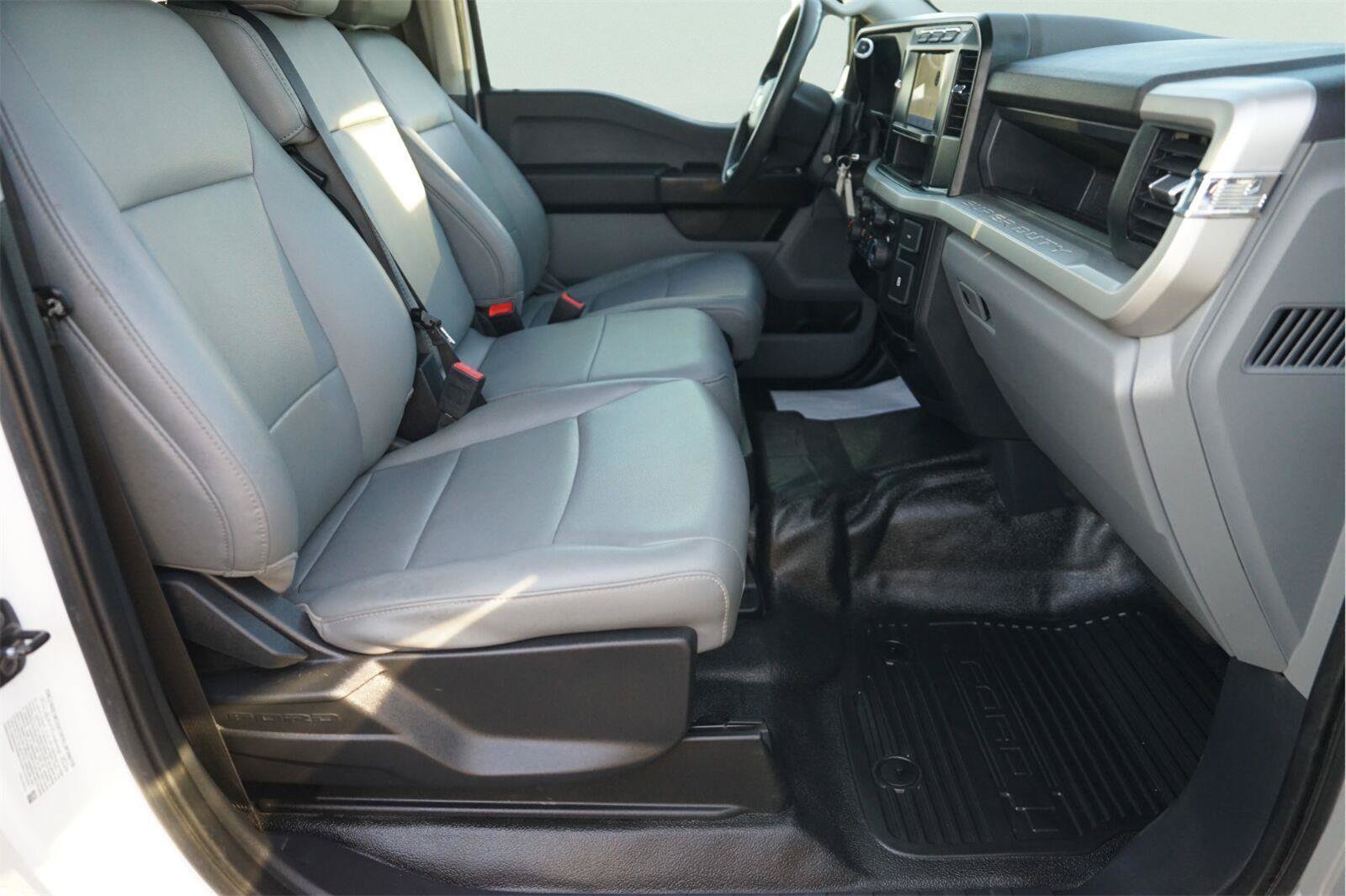 Used 2024 Ford F350 XL w/ XL Chrome Package RWD image 18