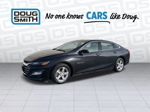 Used 2023 Chevrolet Malibu LT image 1