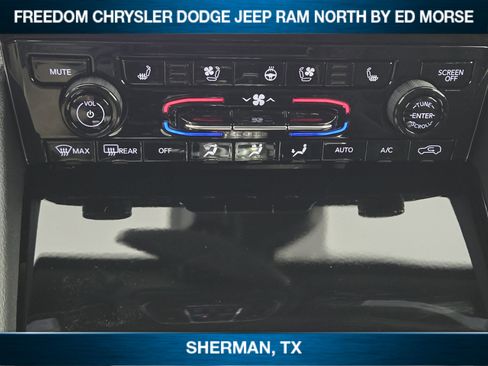 New 2025 Jeep Grand Cherokee Summit w/ Obsidian Package image 13