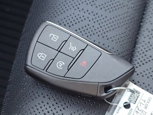 New 2026 Chevrolet Equinox RS w/ Convenience Package III image 21