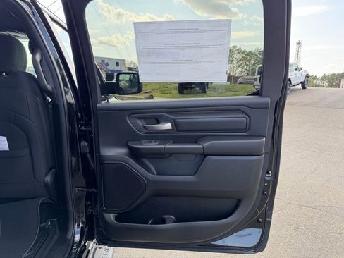 New 2026 RAM 1500 Express image 36