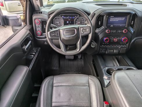 Used 2023 GMC Sierra 2500 Denali w/ Denali Ultimate Package image 17