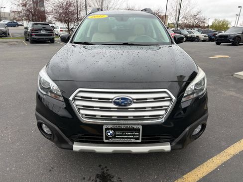 Used 2017 Subaru Outback 2.5i Limited image 2