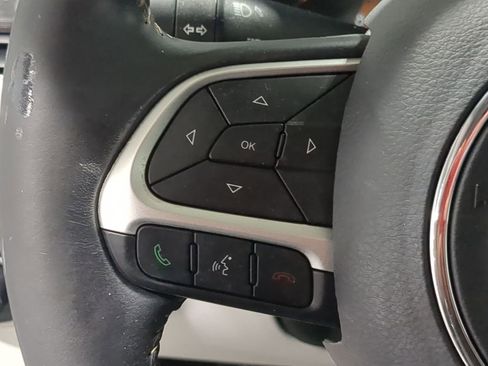 Used 2019 Jeep Compass Latitude image 35