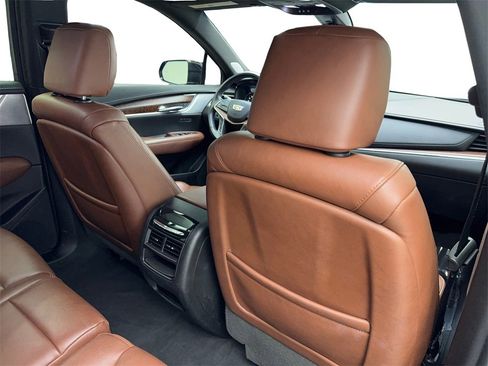 Used 2021 Cadillac XT5 Premium Luxury image 41