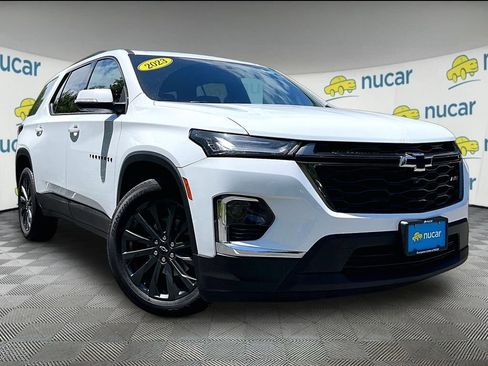 Used 2023 Chevrolet Traverse RS AWD/4WD image 1