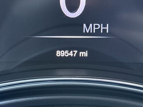 Used 2019 Jeep Grand Cherokee Limited w/ Luxury Group II image 24