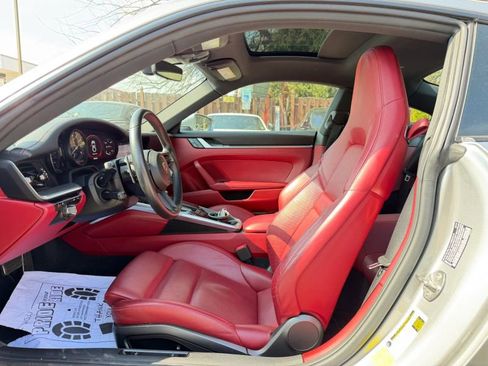 Used 2020 Porsche 911 Carrera S image 11