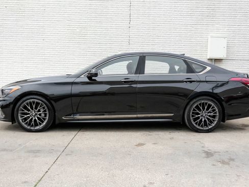 Used 2019 Genesis G80 3.3T Sport RWD image 11