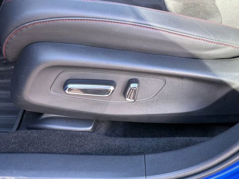 Certified 2025 Acura ADX A-Spec image 33