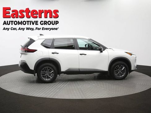 Used 2023 Nissan Rogue S AWD/4WD image 39