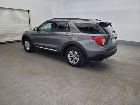 Used 2021 Ford Explorer XLT w/ Equipment Group 202A AWD/4WD image 3