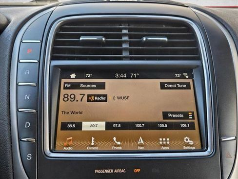 Used 2016 Lincoln MKX Reserve w/ Climate Package image 8