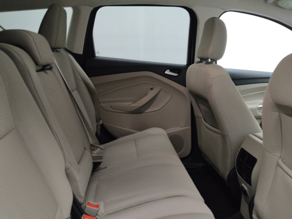 Used 2018 Ford Escape SE w/ SE Sync 3 Package AWD/4WD image 19