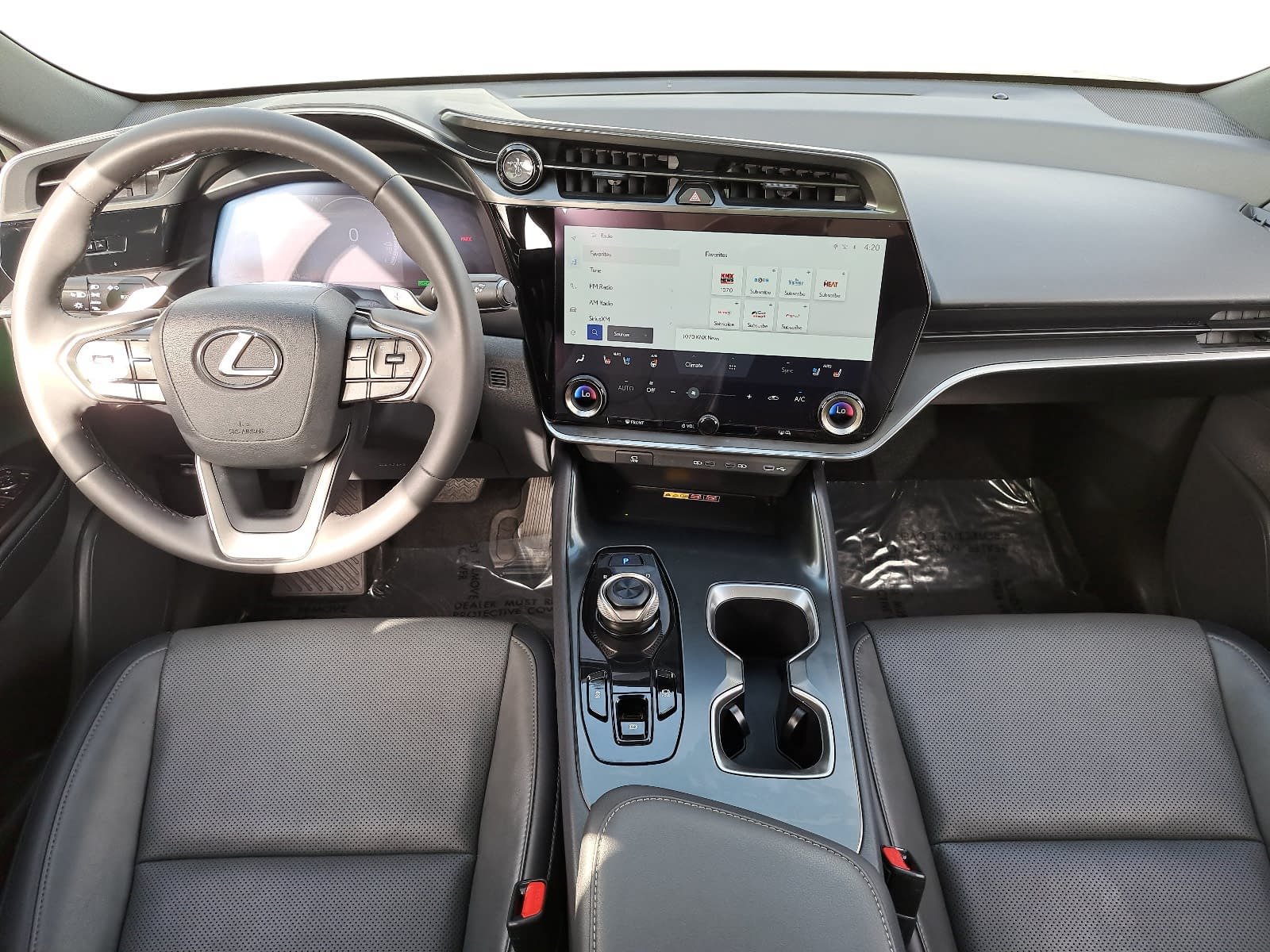 Used 2024 Lexus RZ 300e Premium w/ Accessory Package (Z1) FWD image 9