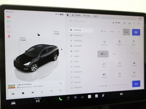 Used 2023 Tesla Model Y Long Range image 47